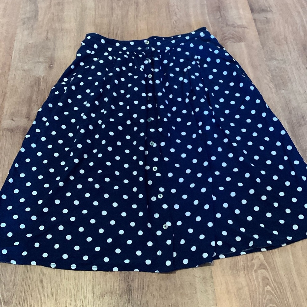 Forever 21 Navy & White polka Dot Skirt